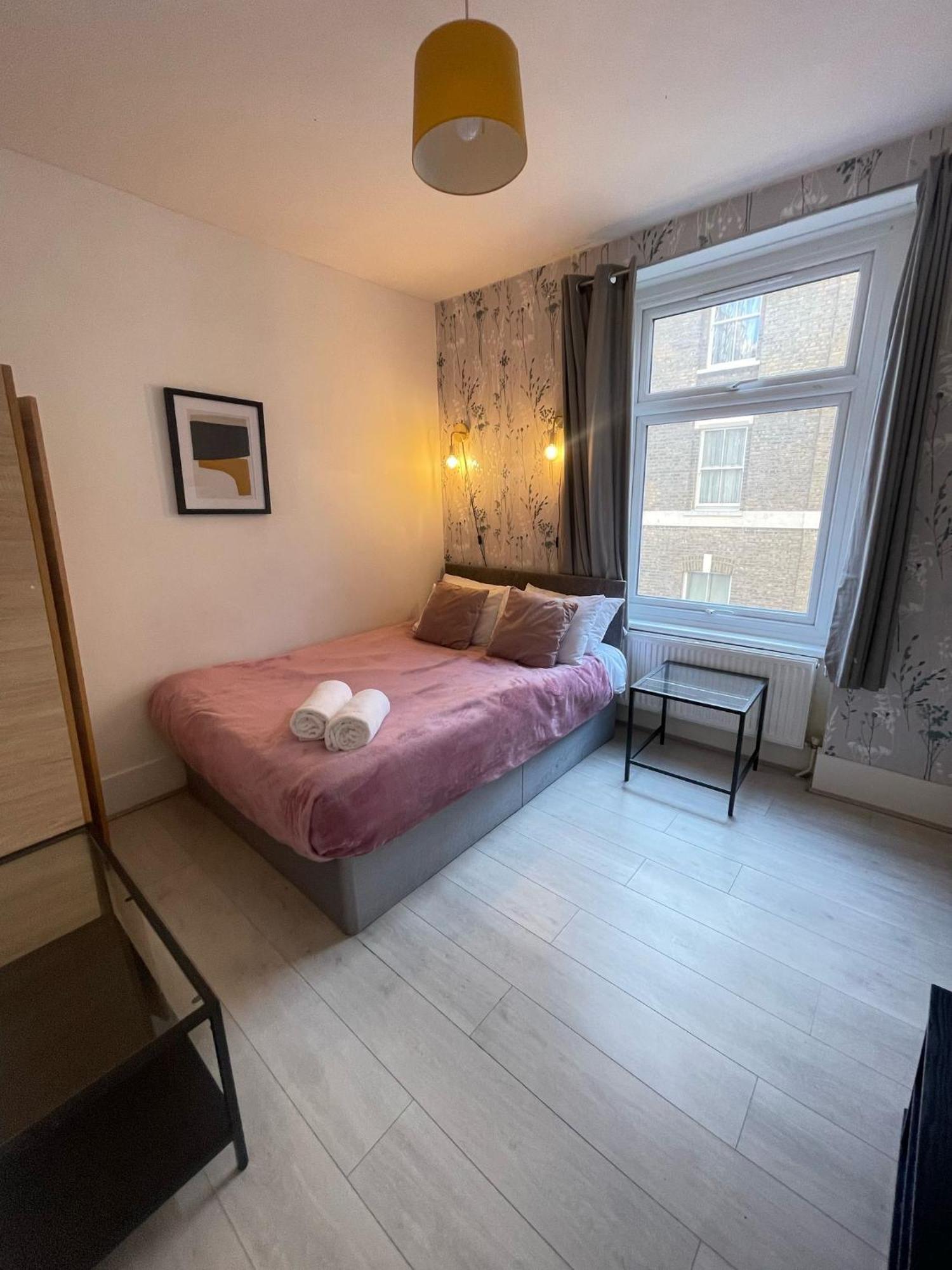 Lovely 2 Bed Flat 2 Floor Miles London Exterior foto