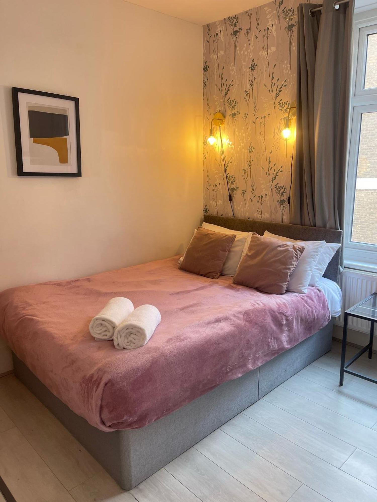 Lovely 2 Bed Flat 2 Floor Miles London Exterior foto